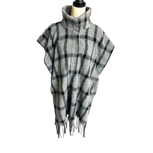 Zara Womens Wool Blend Gray Plaid Oversized Poncho Fringe Pocket Sweater Sz S - Picture 2 of 11